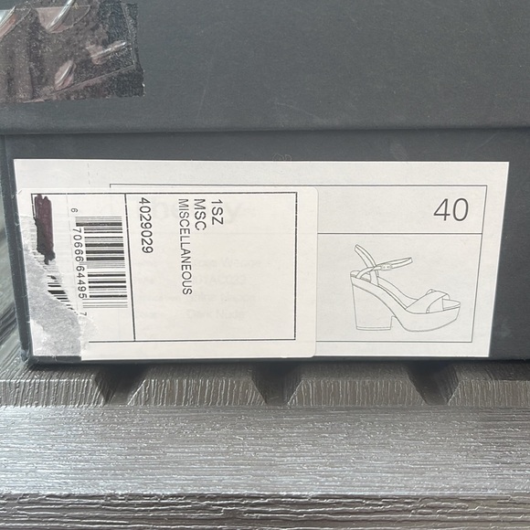 Theory - Platform Wedge Sandal in Leather - Dark Nude Size: 10 - Picture 11 of 16